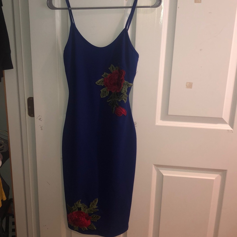 Blue bodycon dress with rose